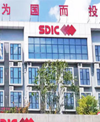 光伏無(wú)功補(bǔ)償柜為光伏發(fā)電徹底解決用電罰款困擾！